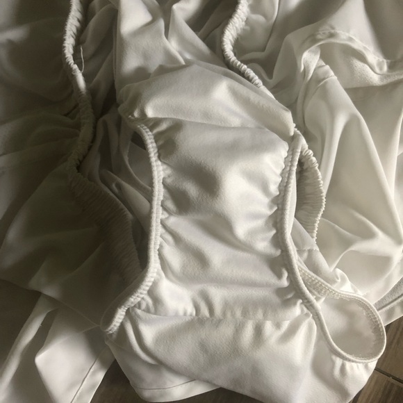 White nike running shorts - Picture 5 of 5